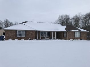 9118 E Pepmeier Rd, Oaktown, IN 47561