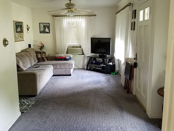 3rd image of 2904 Columbus Ave