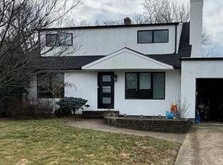 9 Carole Dr, Oakhurst, NJ 07755