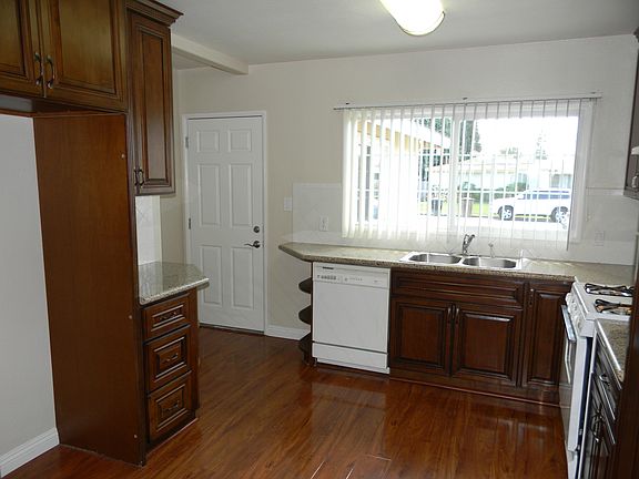 5th image of 1867 W Tamara Ln