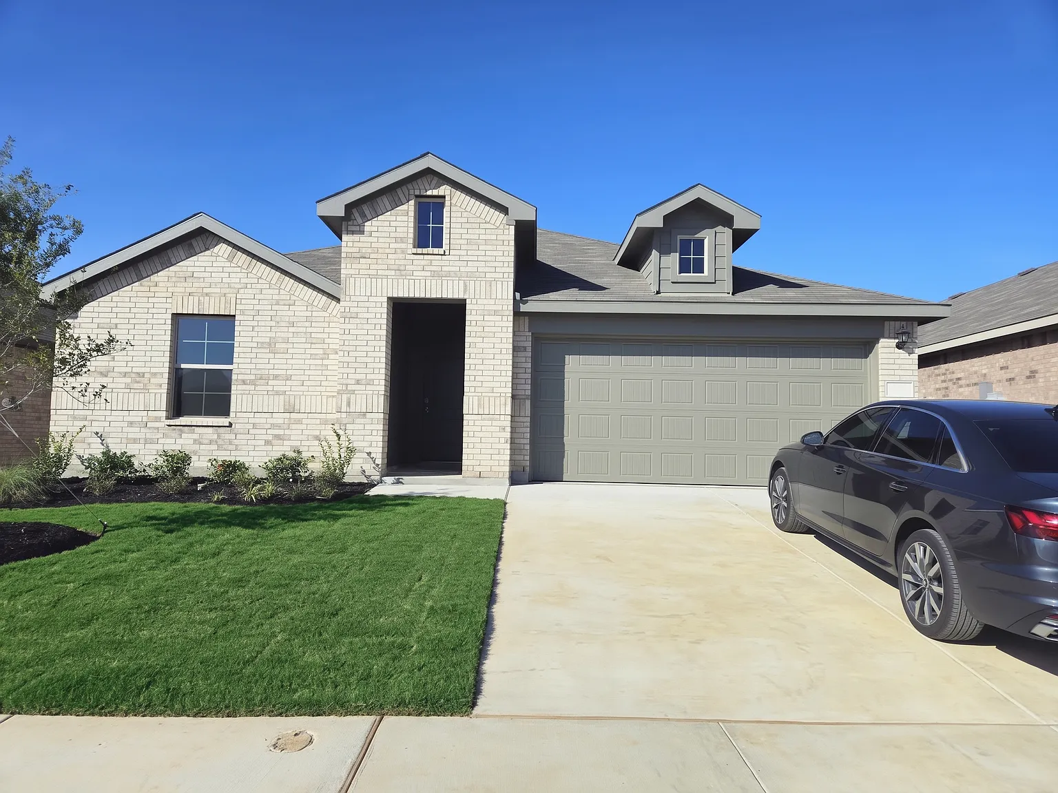4149 Crooked Ln — Photo 2