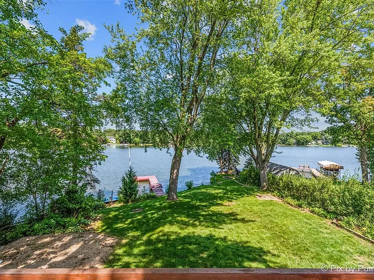 24060 N Lakeside Dr — Photo 29