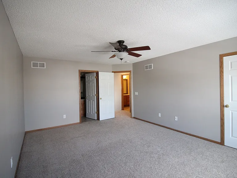 10651 Pond Curv #WB1 — Photo 2