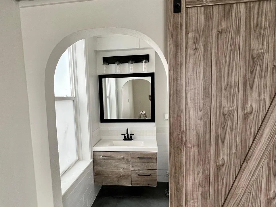 Entry to Master Bathroom