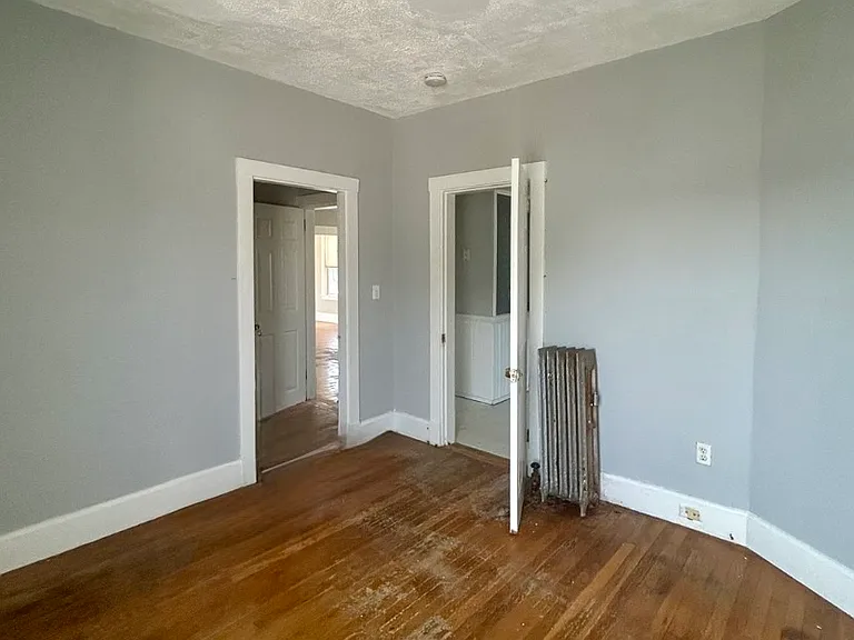 92 Elliot St #3 — Photo 2