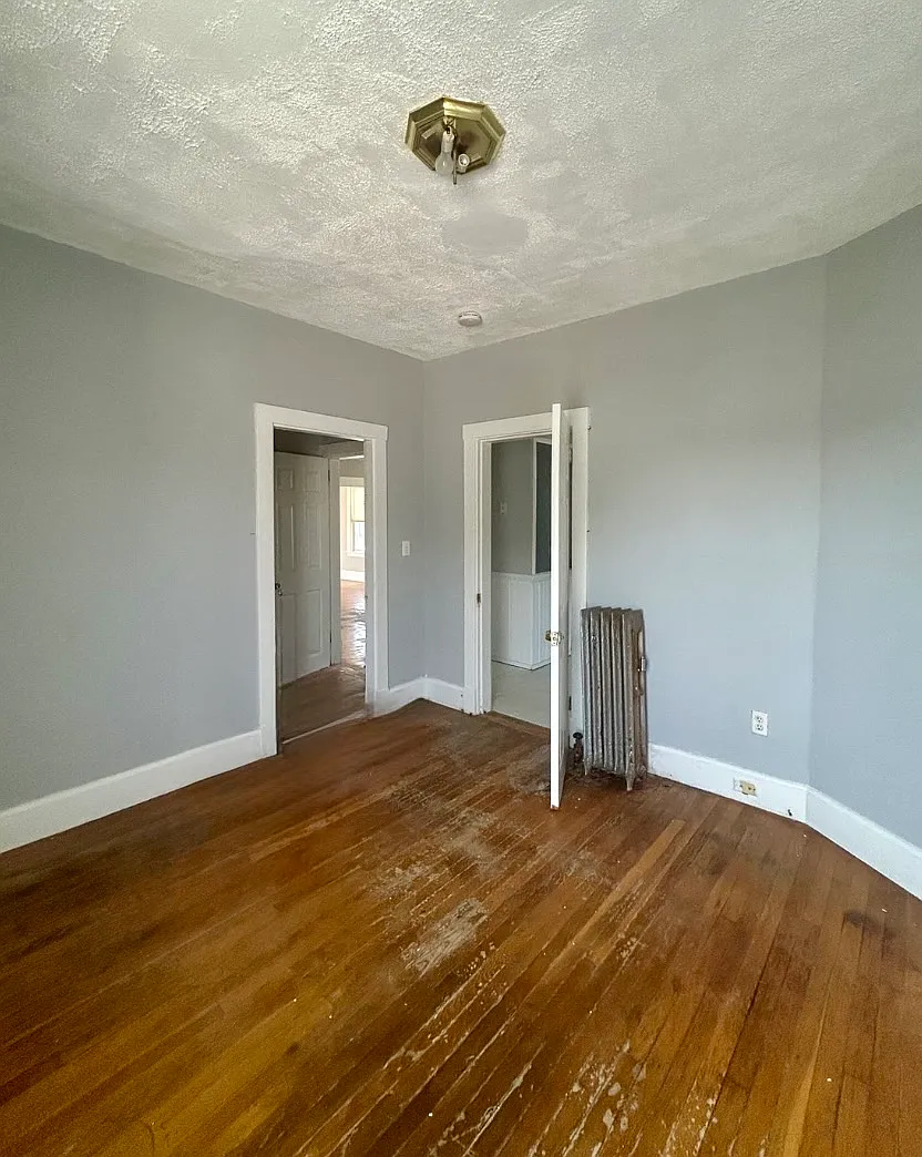 Building Photo - 92 Elliot St #3