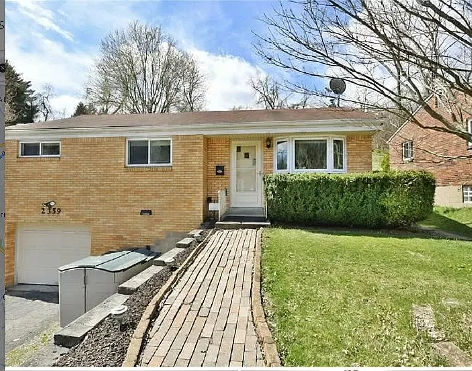3 bed, 924 sqft, $2,100 — Photo 1