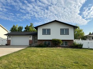 333 33rd Ave NE, Great Falls, MT 59404
