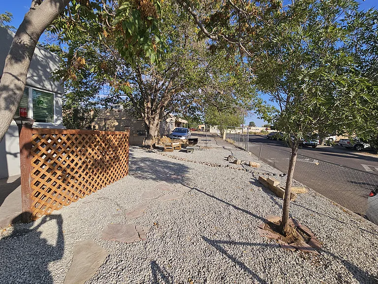 241 Estancia Dr NW #A — Photo 8
