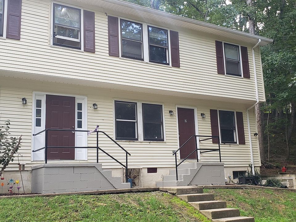1st image of 1005 Lower Clubhouse Dr #2