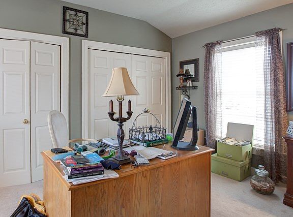 3rd image of 1217 Farrier Pl