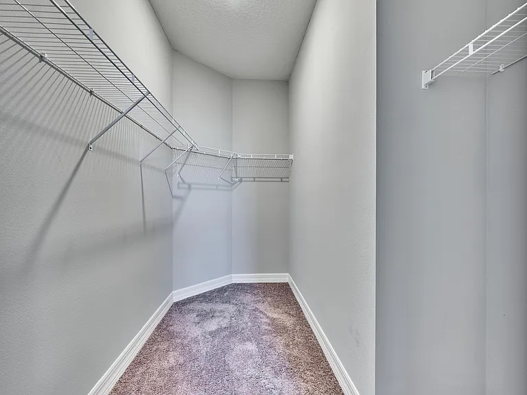 1810 Celebration Dr — Photo 59