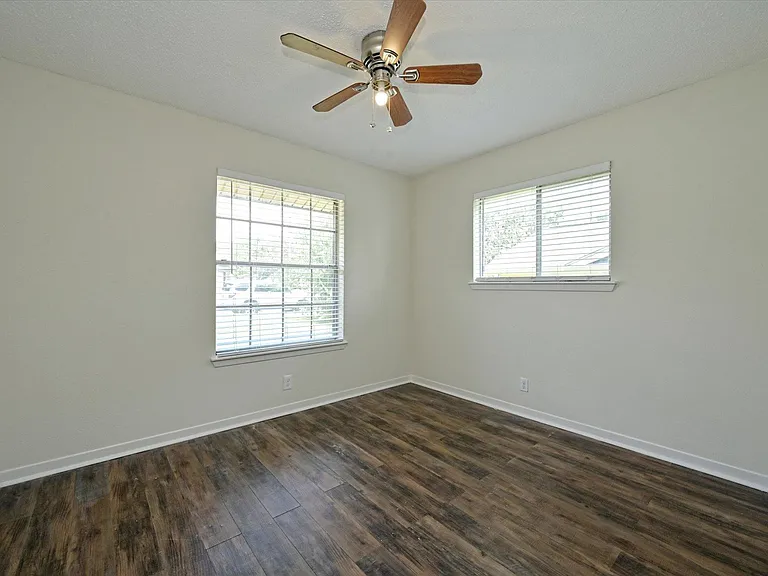 6509 Skycrest Dr — Photo 21