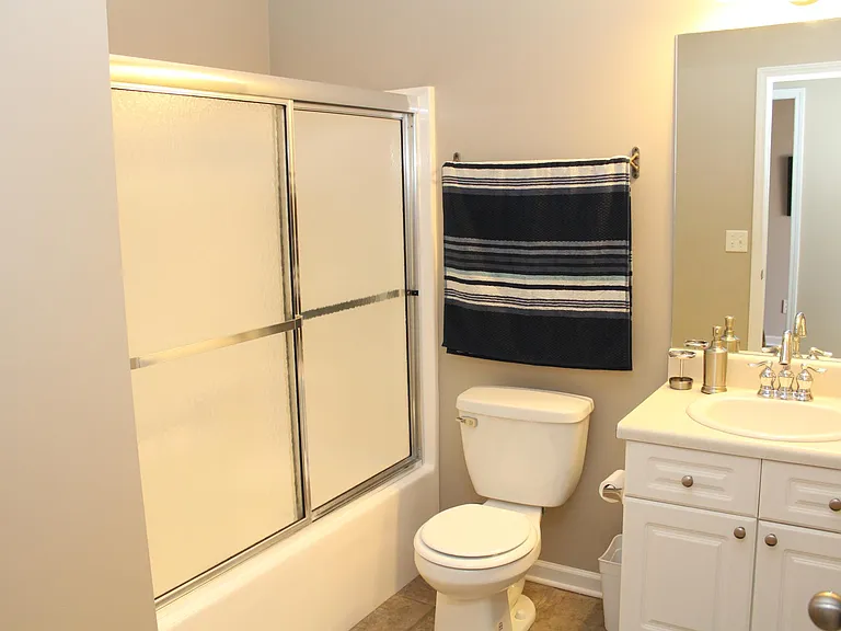 951 Sandstone Ln — Photo 18