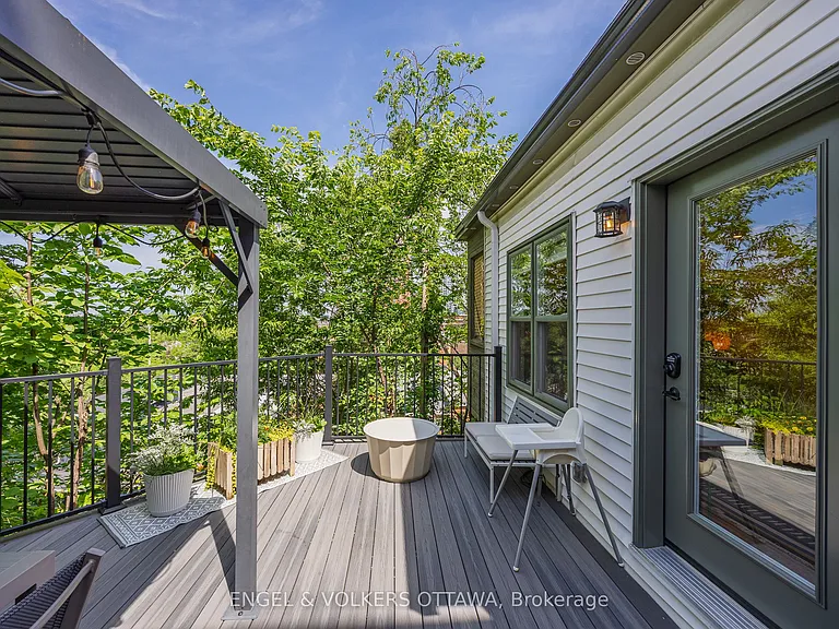 68 Lorne Ave — Photo 43