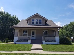 102 S 4th St, Mineola, IA 51554