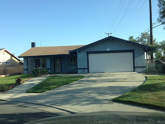 3rd image of 1902 E La Deney Ct