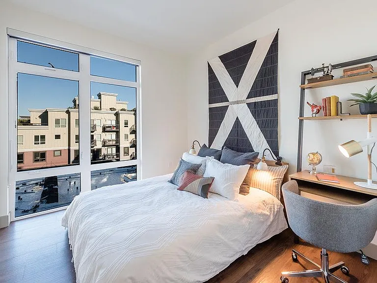 Broadcast Apartments — Photo 37