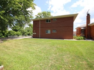 875 Raupp Pl APT 1, Lincoln Park, MI 48146