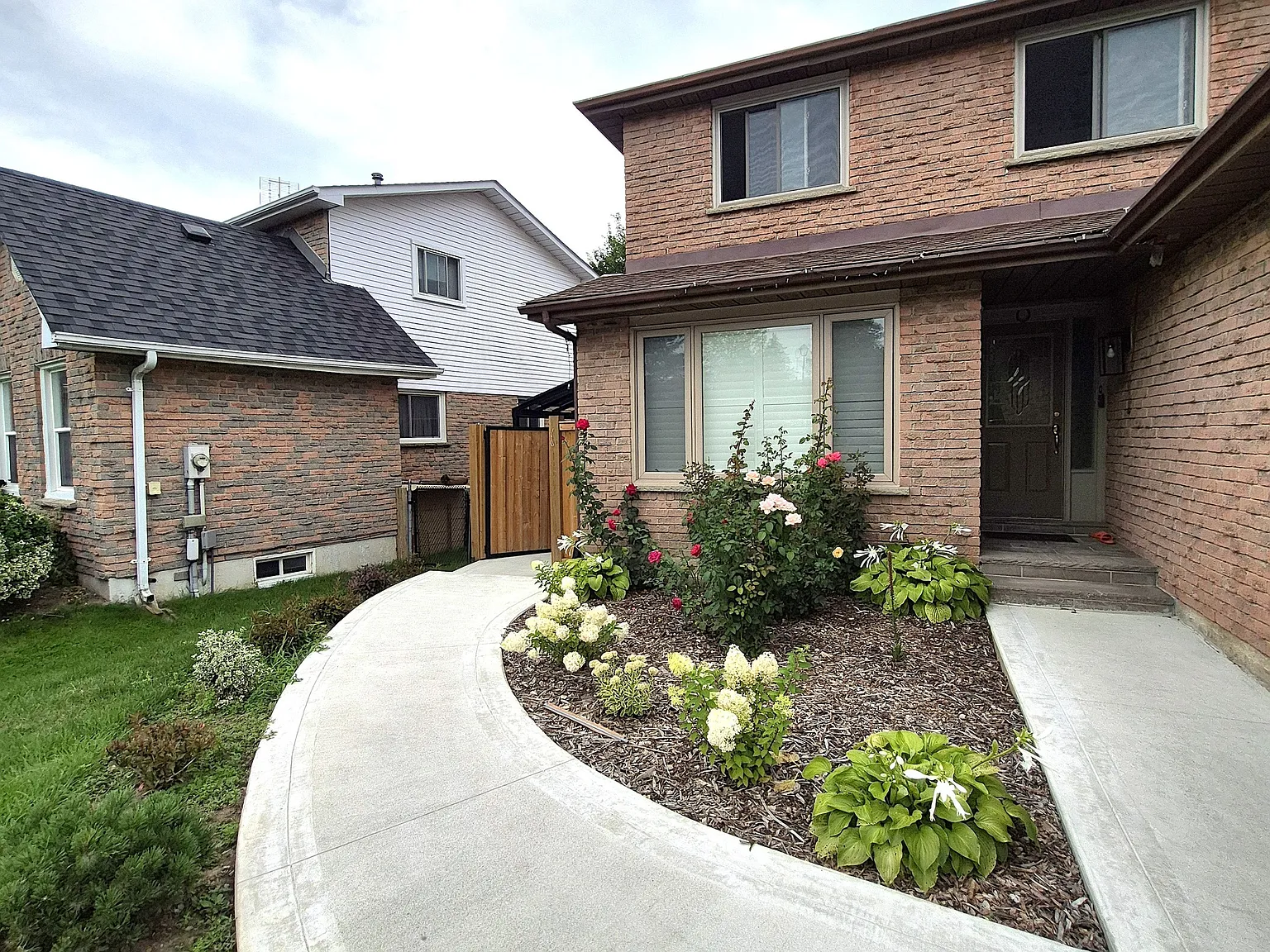 2 bed, $2,100 — Photo 2