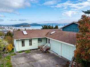 614 38th St, Anacortes, WA 98221