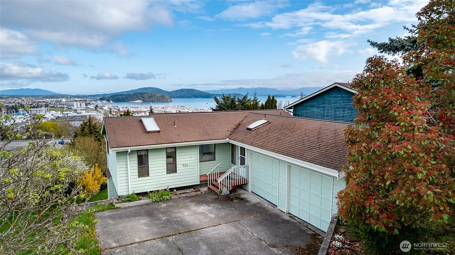 614 38th Street photo 1