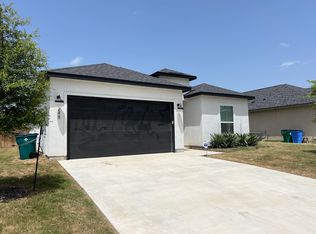 248 Club Vw E, Seguin, TX 78155