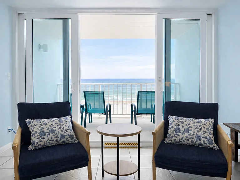 421 E Beach Blvd #450 — Photo 3