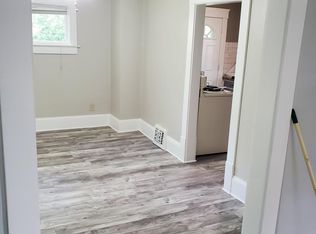 2305 8th St SW, Akron, OH 44314