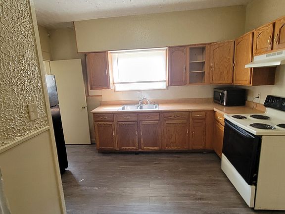 3rd image of 1119 Bacon St