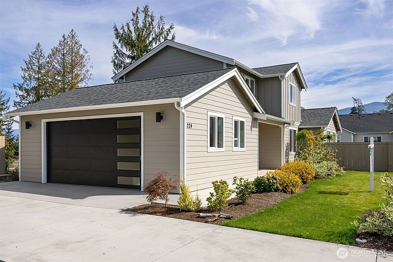 3rd image of 224 N 54th Place