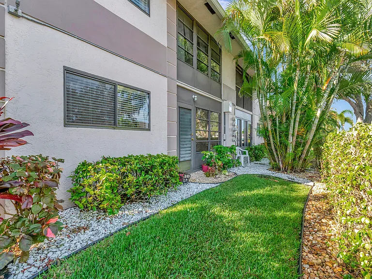 15364 Lakes Of Delray Blvd #45 — Photo 48