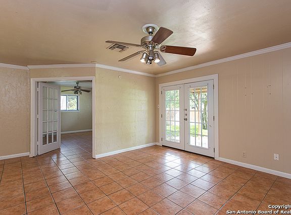 5th image of 7006 Forest Crest St N