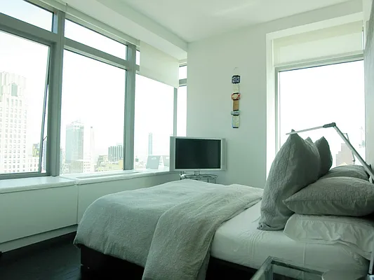 Rented by Rossi Living | media 55