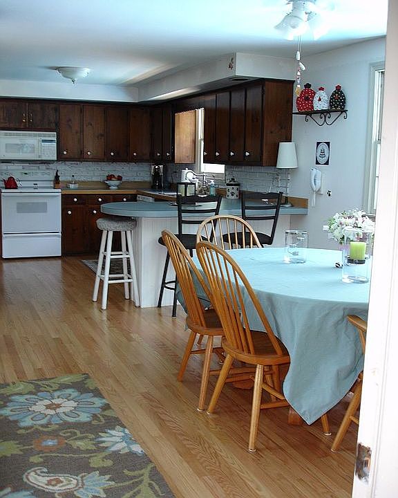 Kitchen / dining room
