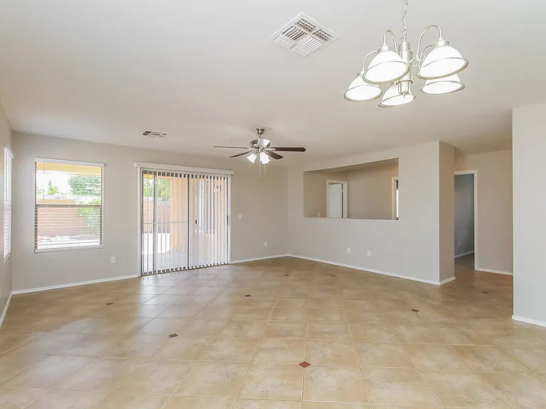5743 E Flossmoor Cir — Photo 5