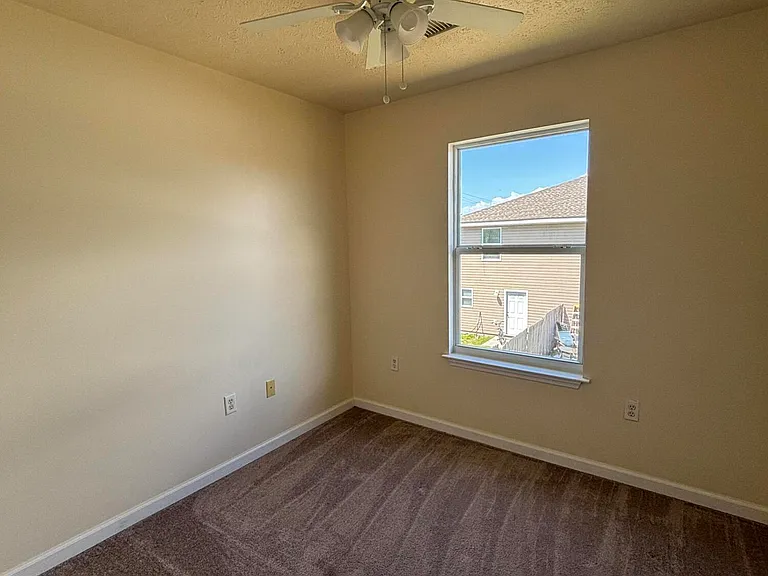 754 Sherman Ave #A — Photo 12