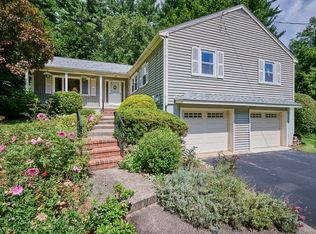 7 Winslow Rd, Chelmsford, MA 01824