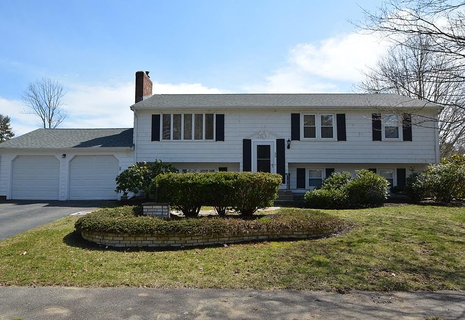 1st image of 33 Green Acres Dr