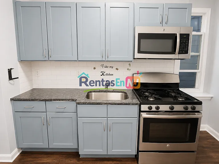 211 Summer Ave #14 — Photo 3