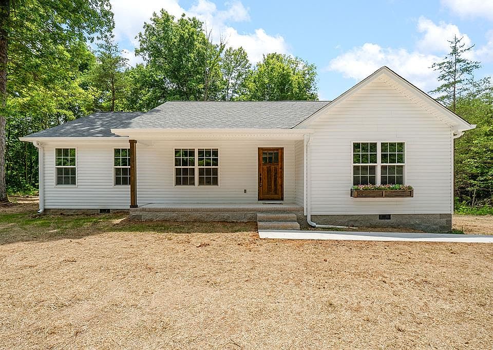 1st image of 360 Hickory Ln