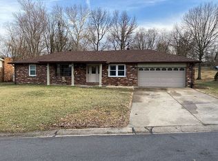 116 Northlane Dr, Glen Carbon, IL