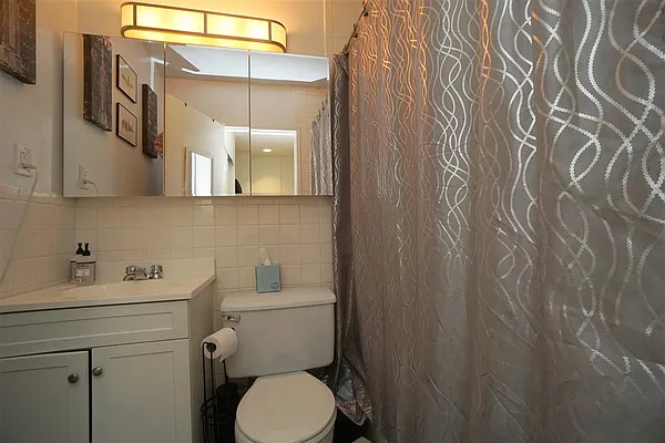 Rented by Compass | media 7