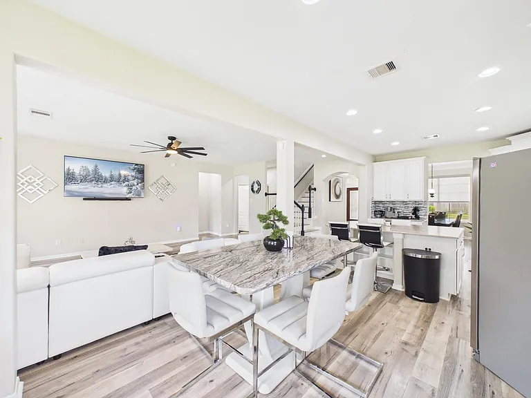 9426 Russeff Field Ln — Photo 12