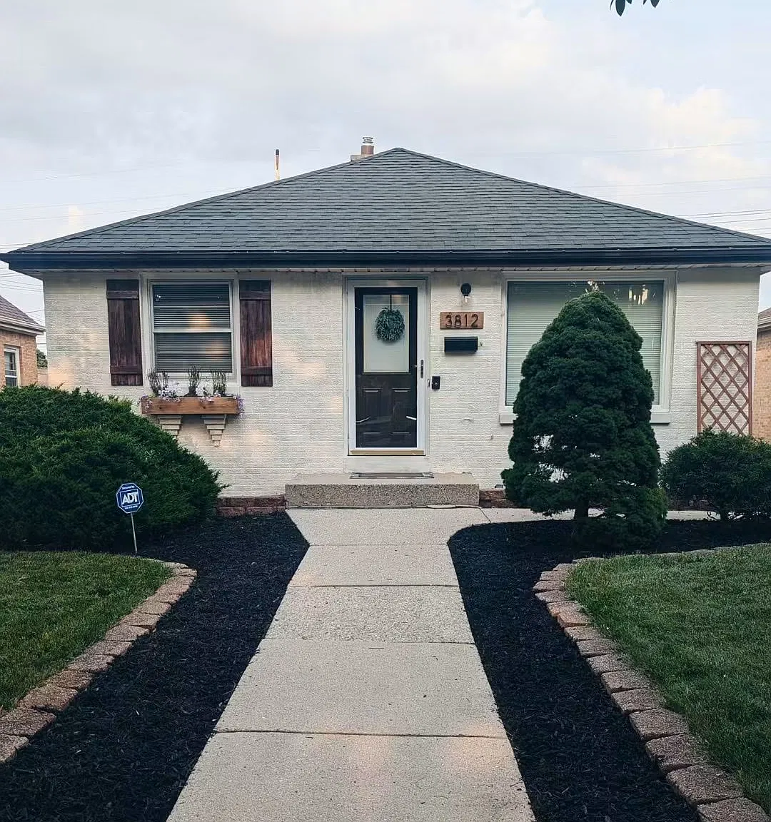 3 bed, 1518 sqft, $2,300 — Photo 1