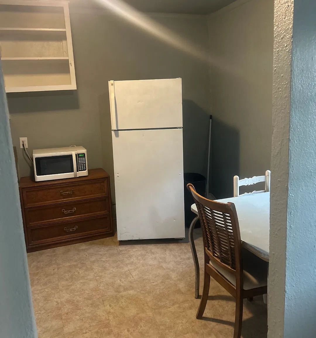 709 W Frantz Ave — Photo 4