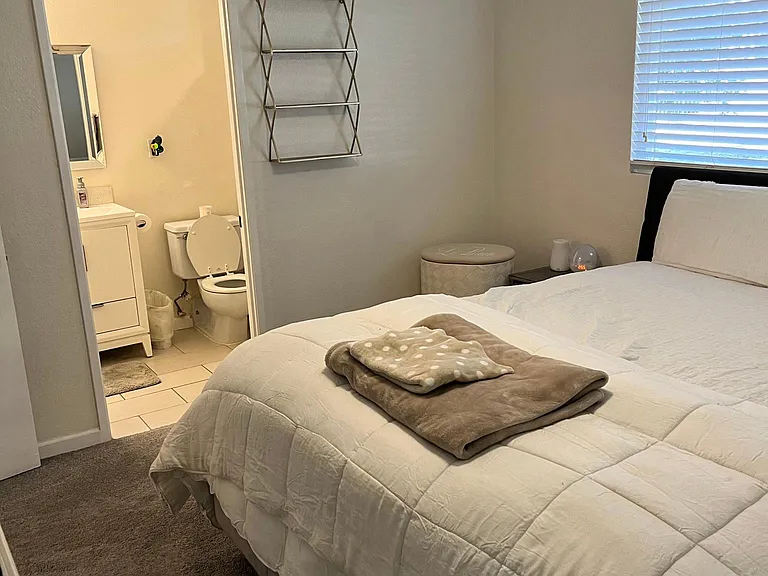 75240 Camello Ct N — Photo 16