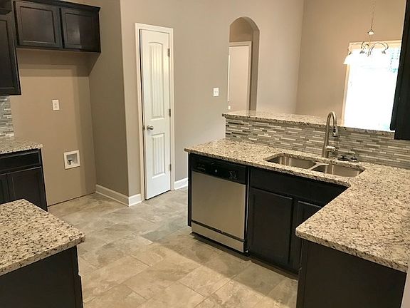 3rd image of 8565 Courtly Cir W