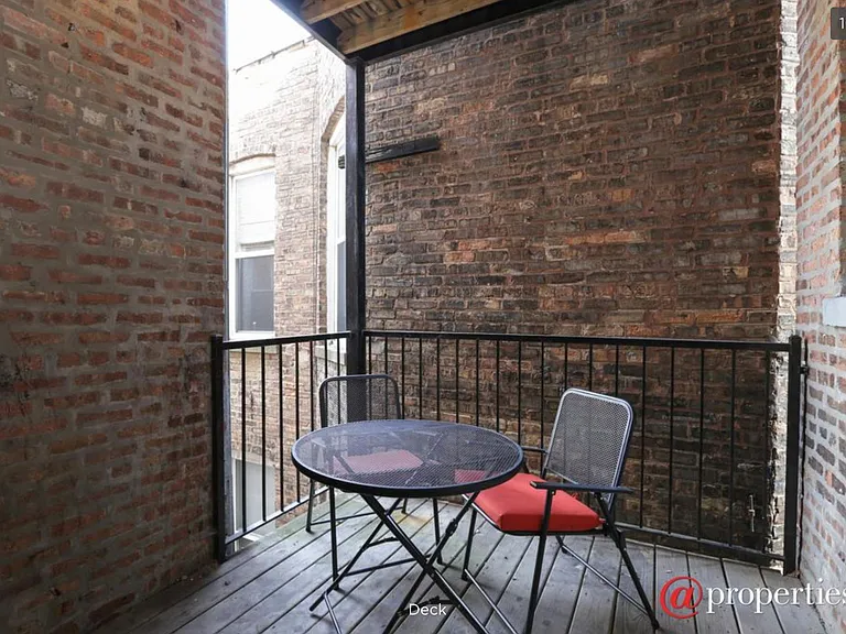 1430 N Maplewood Ave #302 — Photo 10