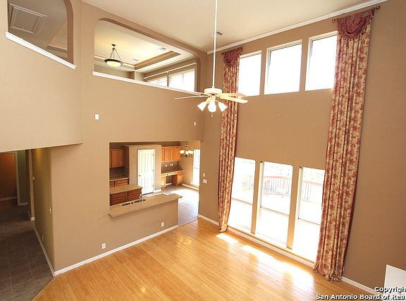 5th image of 9214 Tay Dr
